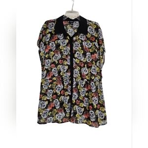 Torrid Black Floral & Skull Top